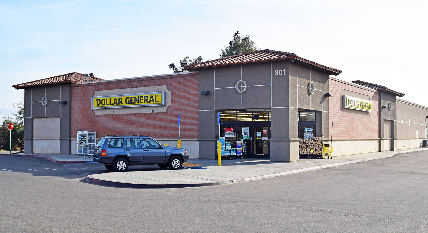 Dollar General Woodlake CA